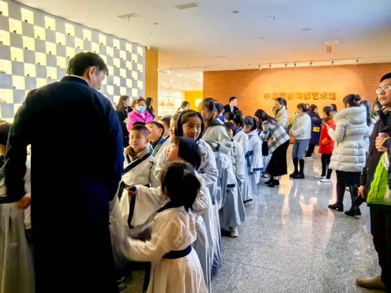 文化赋能：崇州市魔创文旅挖掘城市文化资源的实践探索